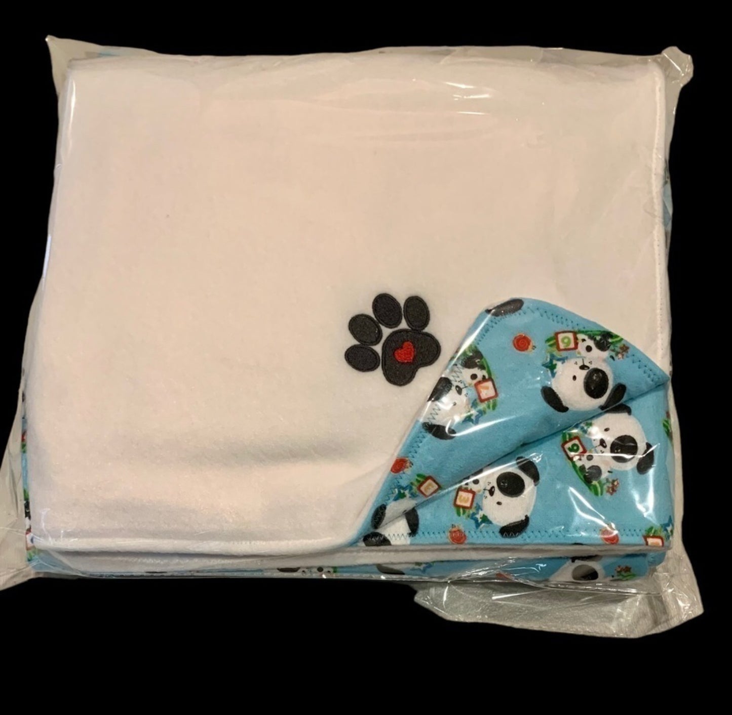 100% cotton flannel baby/pet blanket with machine embroidery design.