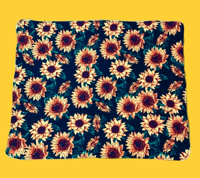 Beautiful small sunflower cuddle blanket