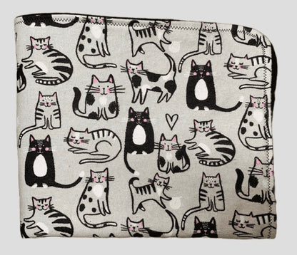 Adorable kitty print cuddle blanket