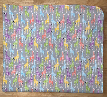 🦒Giraffe print Minky and Flannel Crib blanket