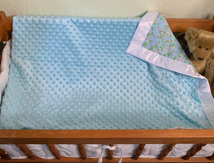 Daisy’s Minky Crib Blanket with Satin