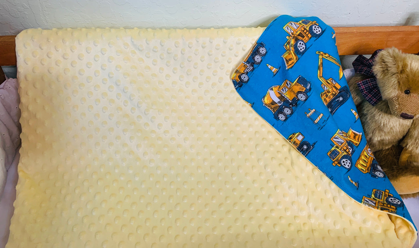 🚜Construction site vehicles Minky and Flannel Crib blanket