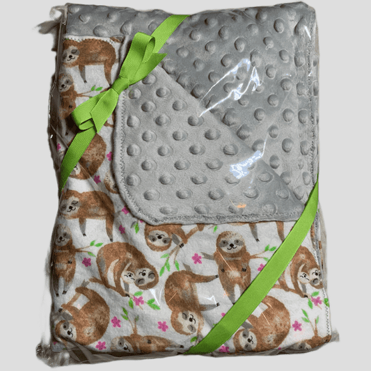 🦥🌷🌱Sloth print Minky and Flannel baby blanket