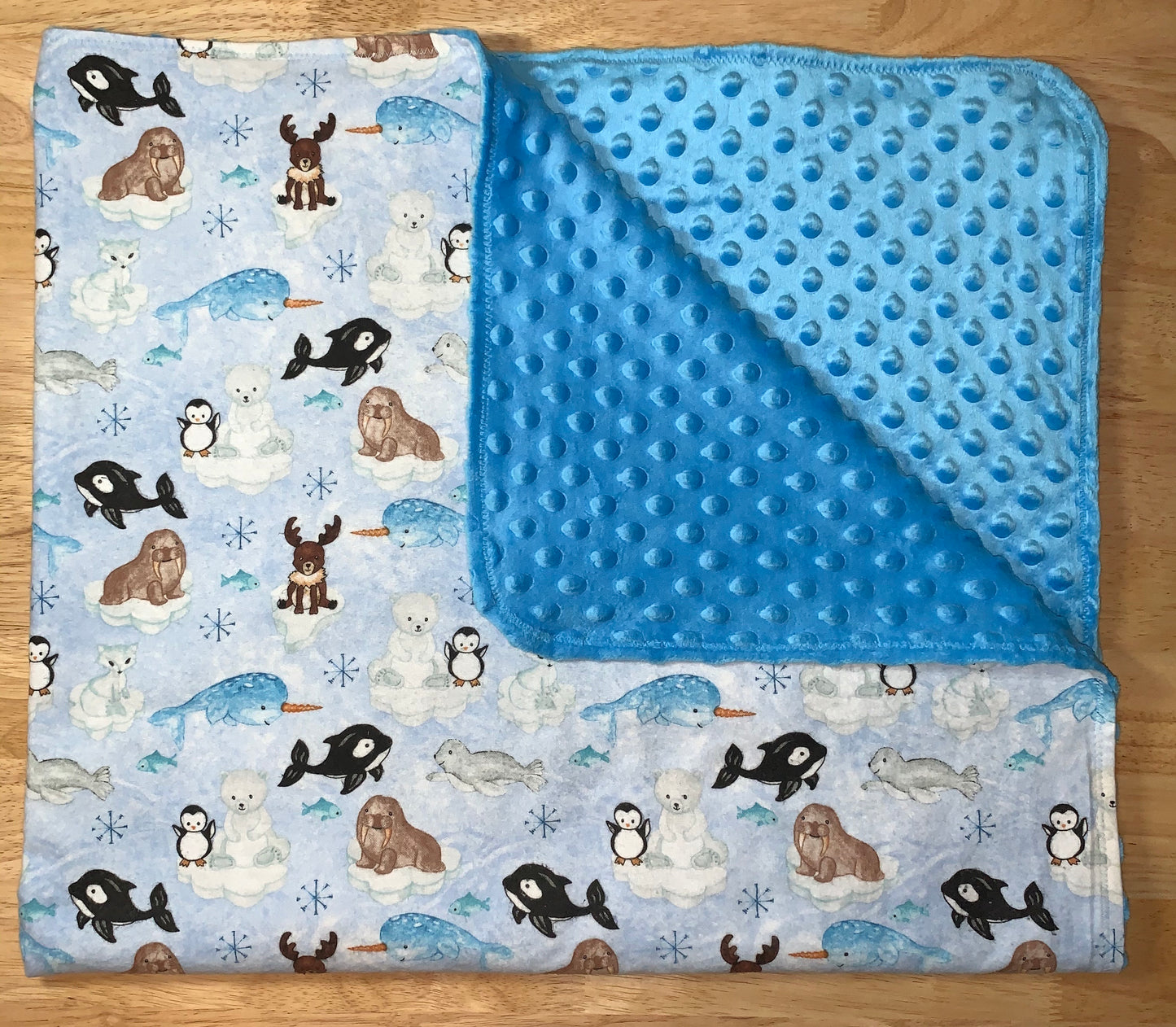 ❄️🐧Arctic Baby animal print Minky and Flannel Crib blanket