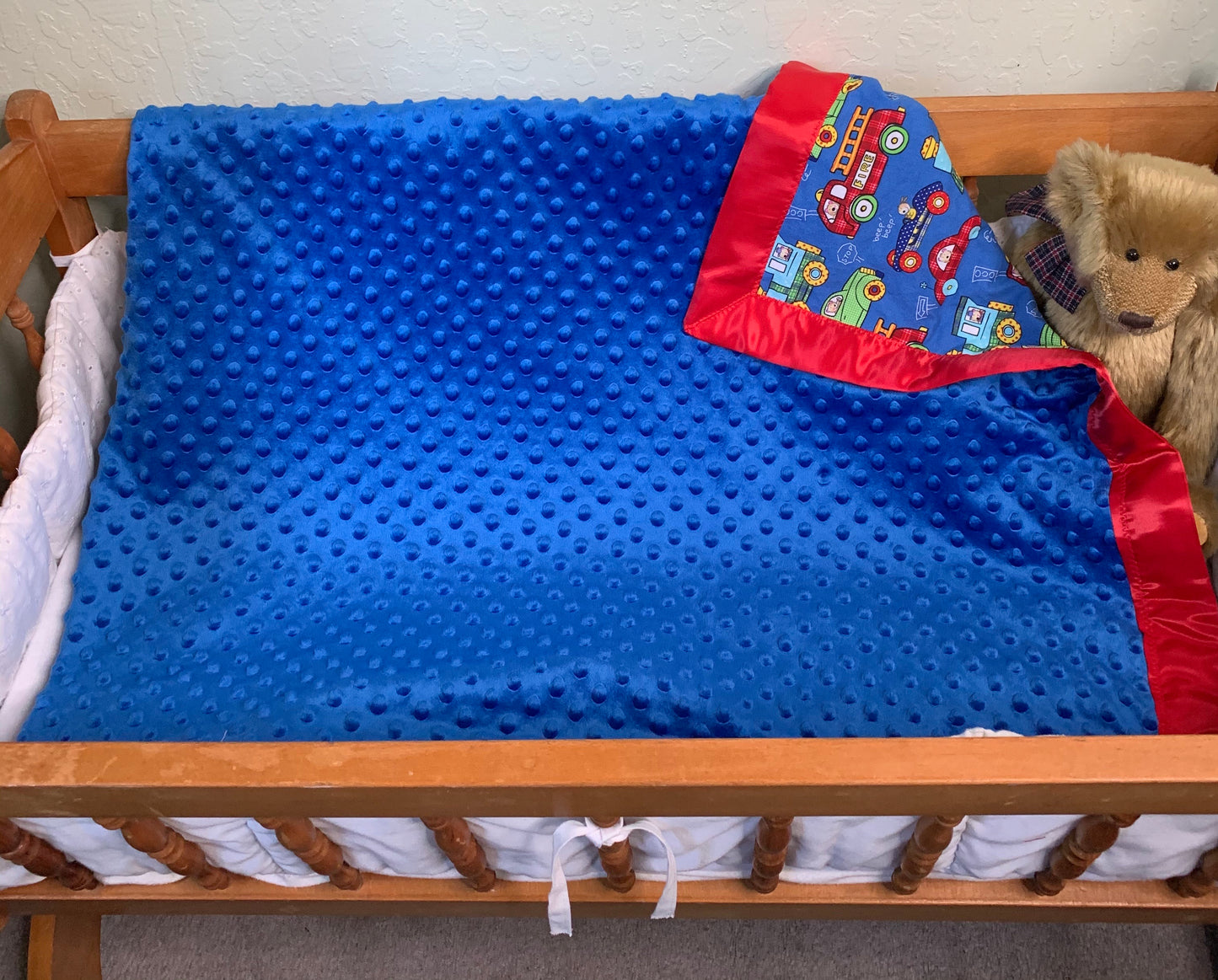 Vehicle’s Minky Crib Blanket with Satin